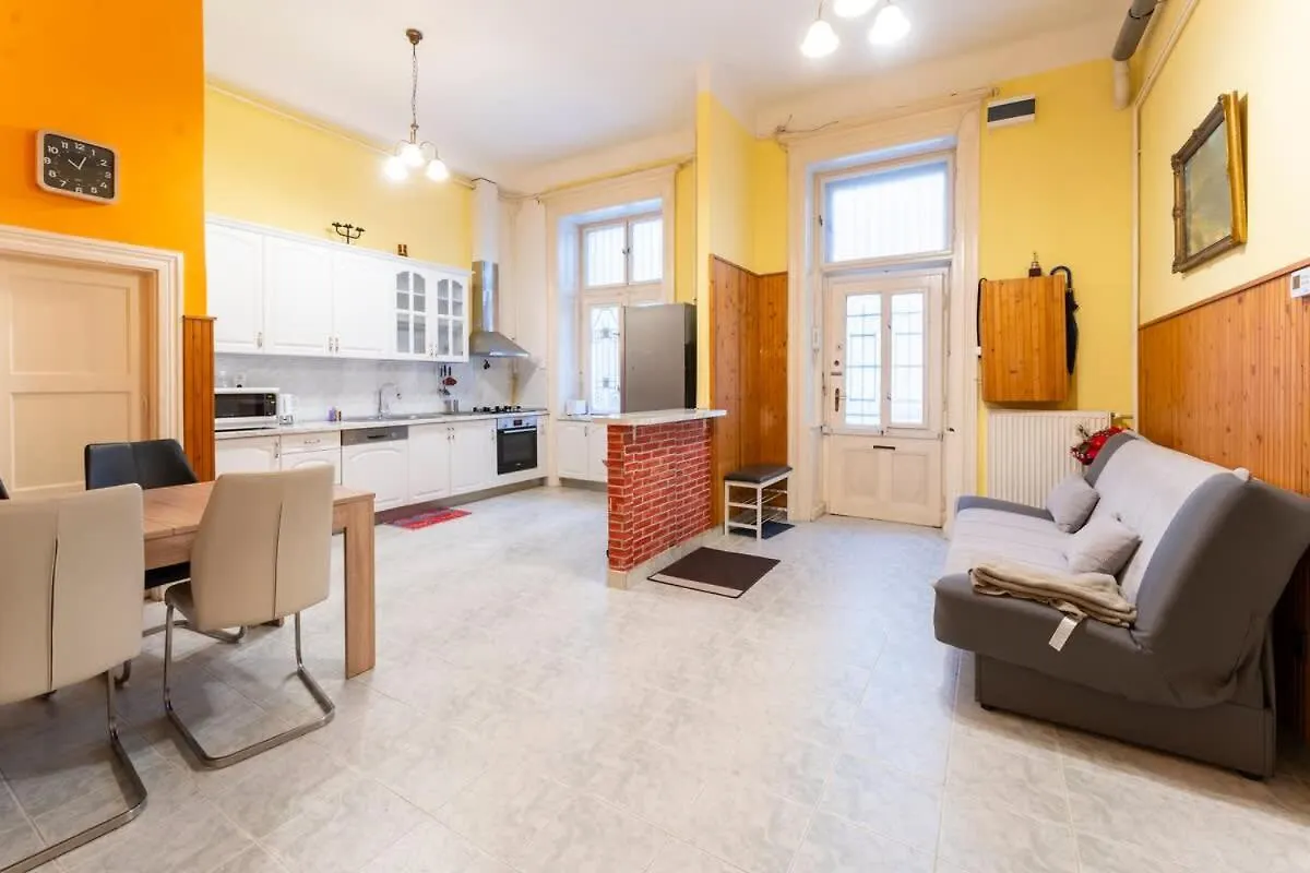 Central Cozy Bajcsy 31 Apartment Budapest